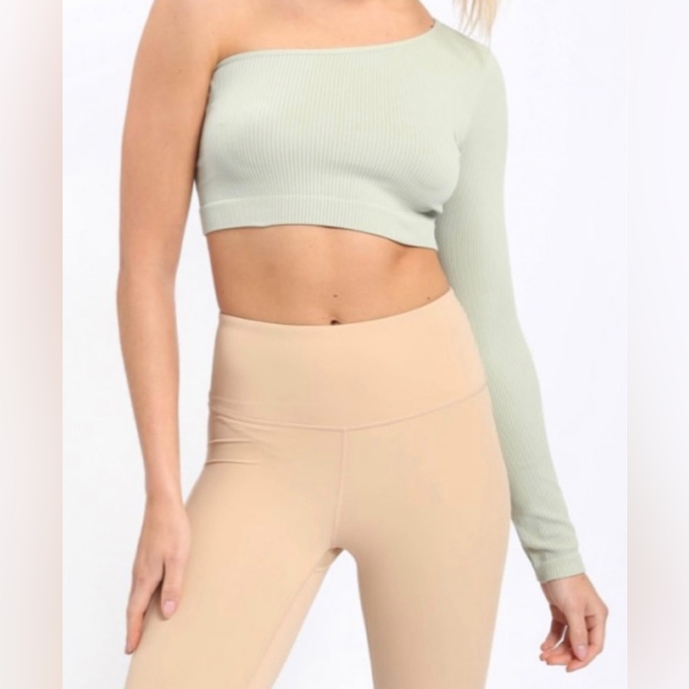Seamless Top. Athletic or casual wear